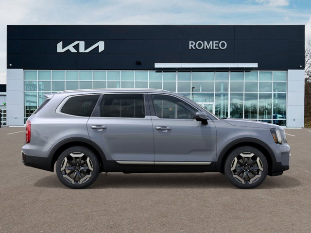 Vehicle image 6 of 27