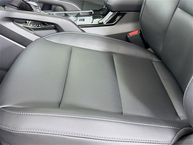 Vehicle image 20 of 36
