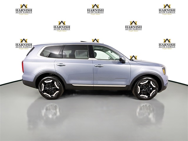 Vehicle image 4 of 36