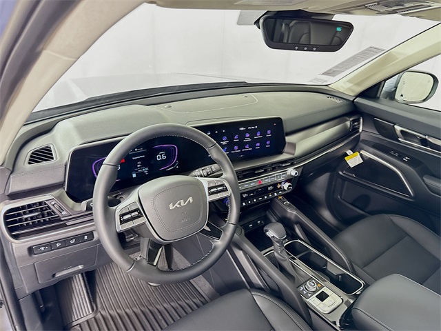 Vehicle image 9 of 36