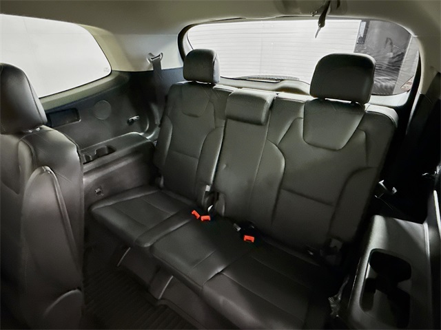 Vehicle image 29 of 36