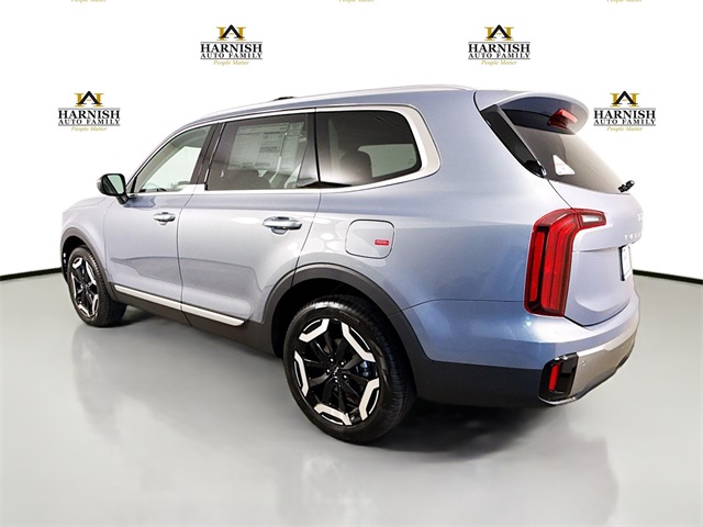 Vehicle image 7 of 36
