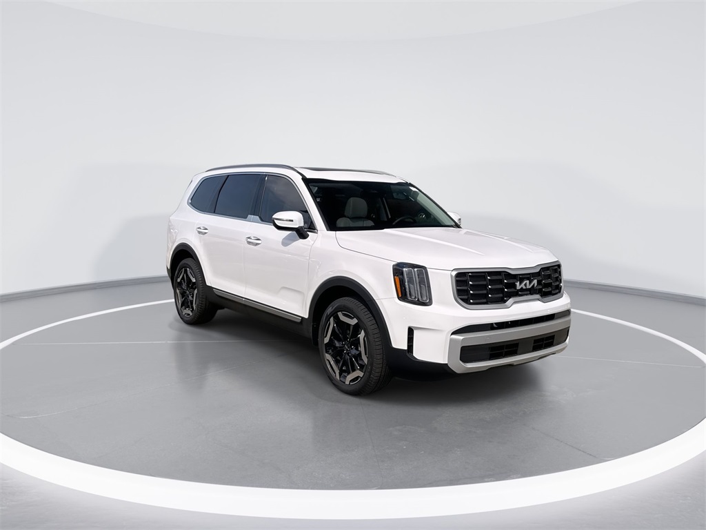Vehicle image 3 of 31
