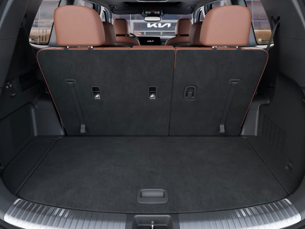Vehicle image 20 of 37