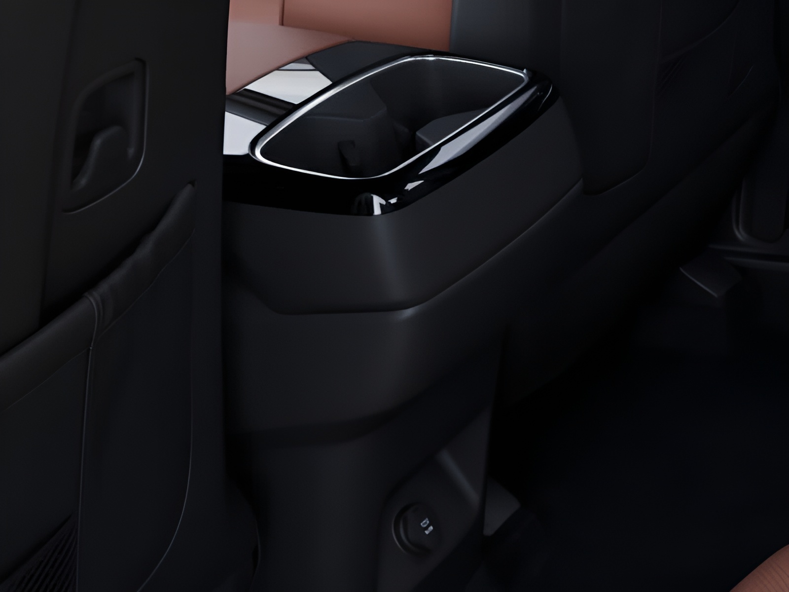 Vehicle image 34 of 37