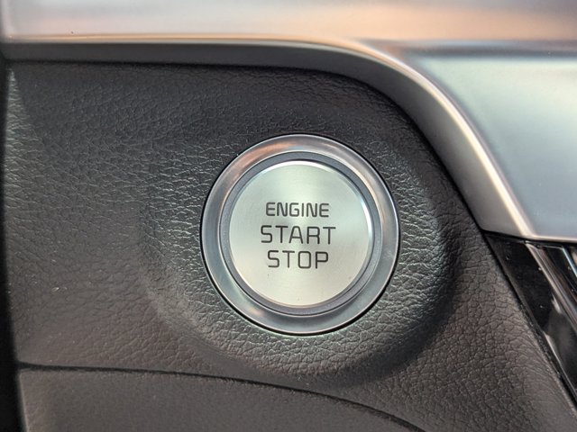 Vehicle image 32 of 42