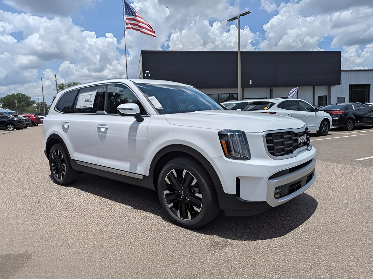 Vehicle image 38 of 42