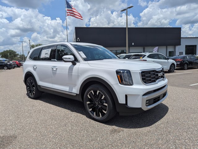 Vehicle image 3 of 42