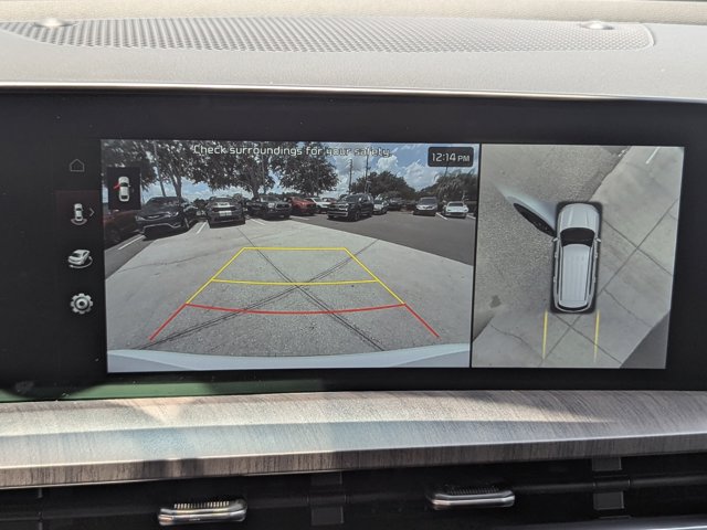 Vehicle image 22 of 42