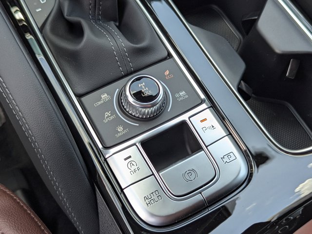 Vehicle image 26 of 42