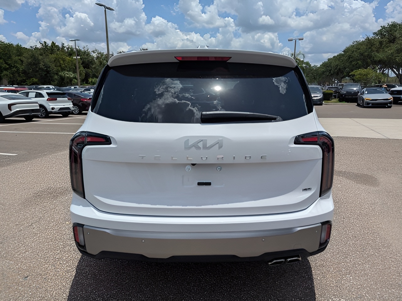 Vehicle image 41 of 42