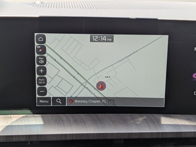 Vehicle image 21 of 42