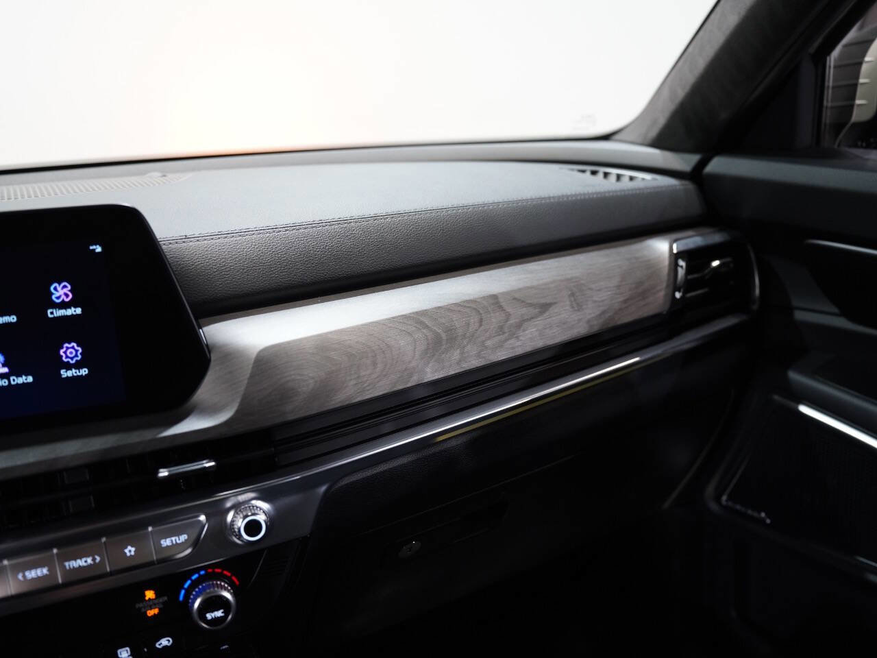 Vehicle image 49 of 56