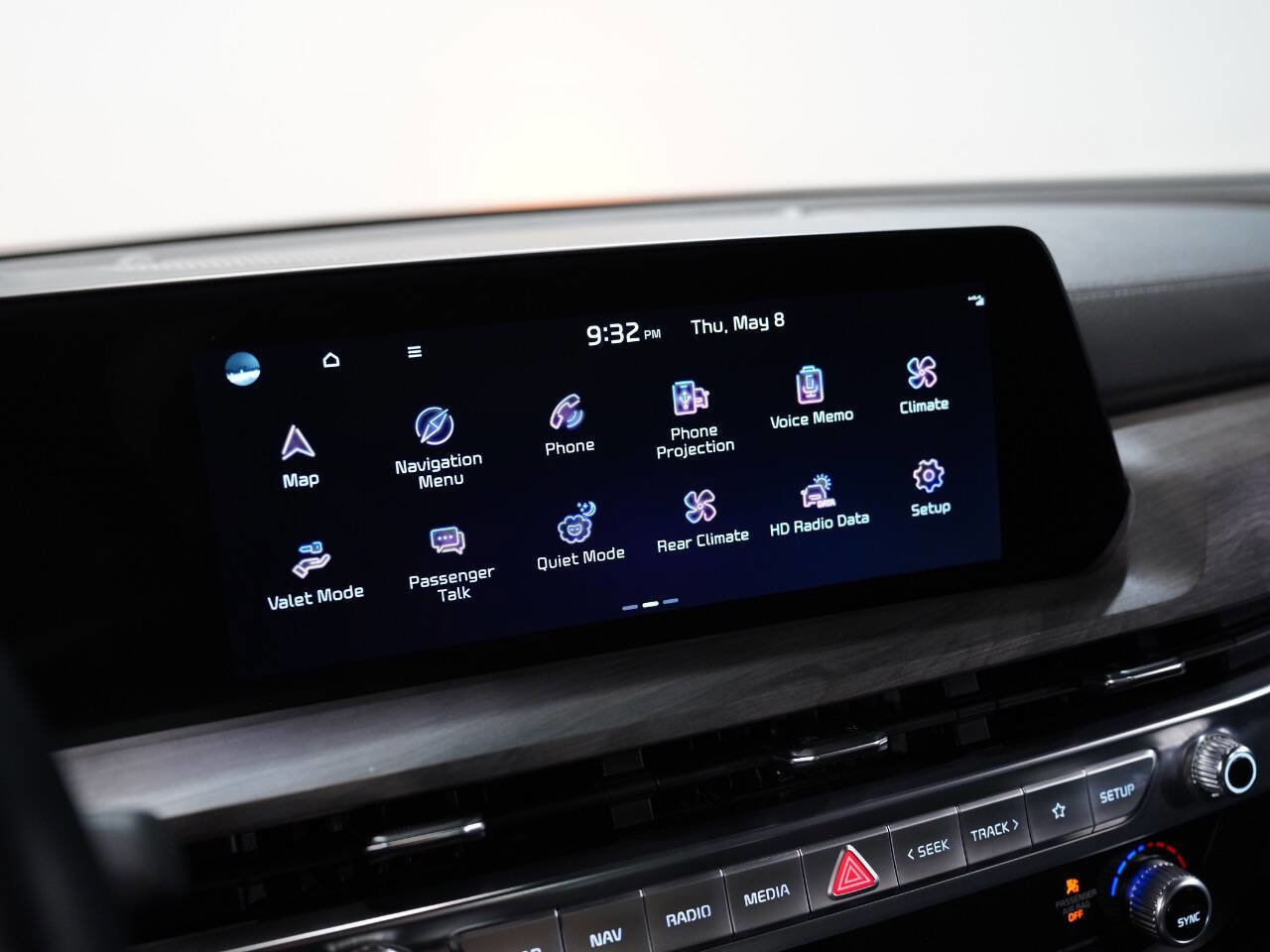 Vehicle image 41 of 56
