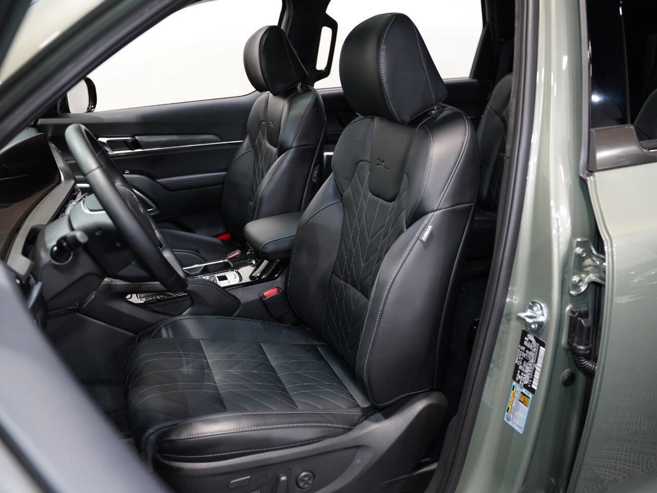 Vehicle image 22 of 56