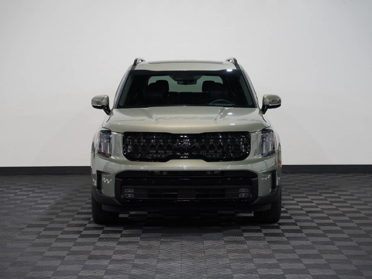 Vehicle image 3 of 56