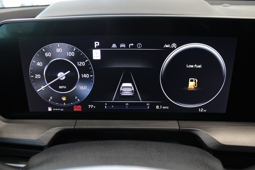 Vehicle image 18 of 29