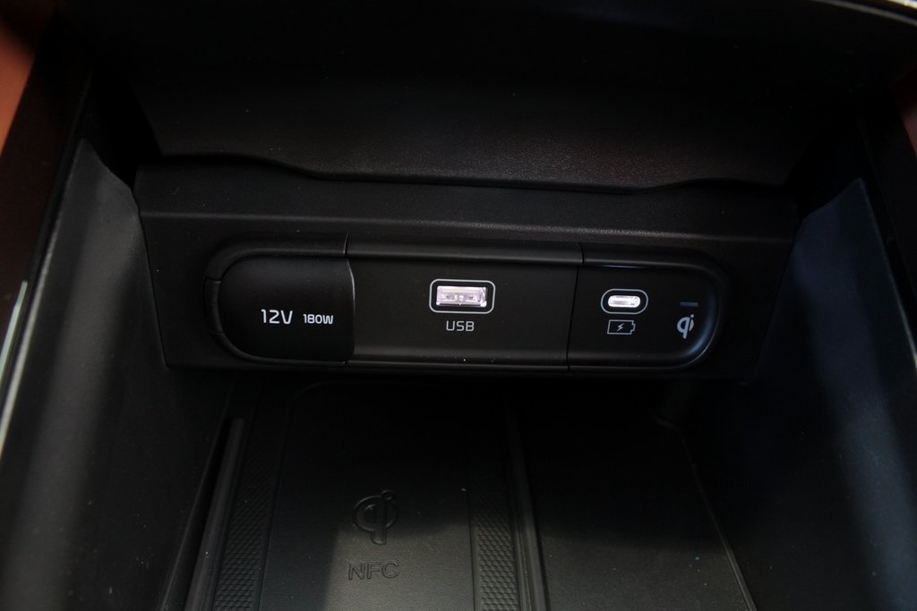Vehicle image 28 of 29