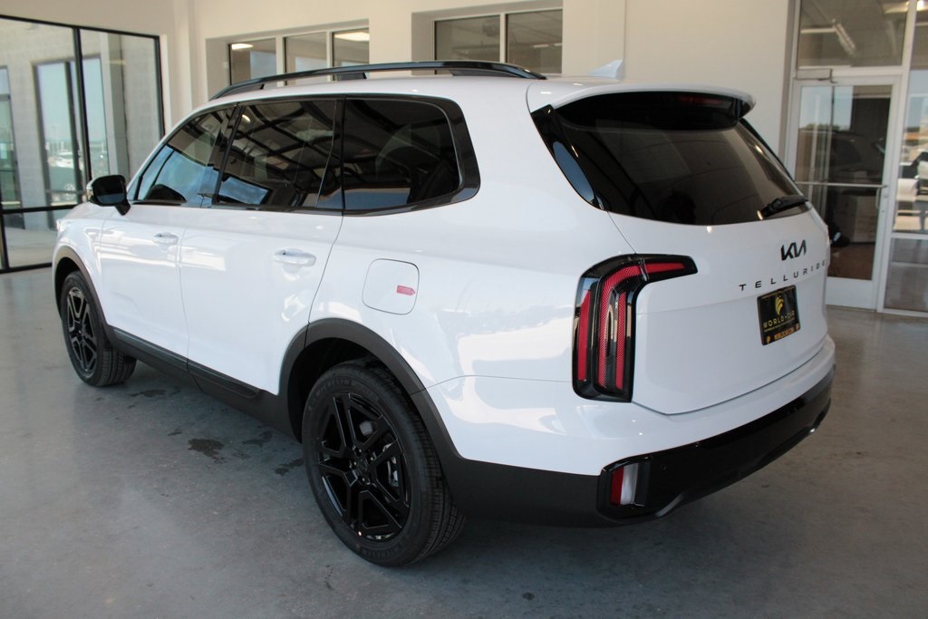 Vehicle image 6 of 29