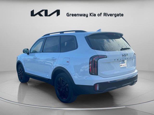 Vehicle image 7 of 41