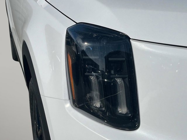 Vehicle image 9 of 41