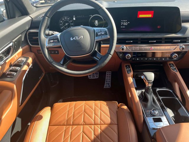 Vehicle image 13 of 41