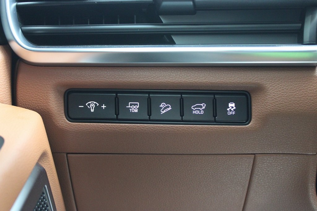 Vehicle image 15 of 42