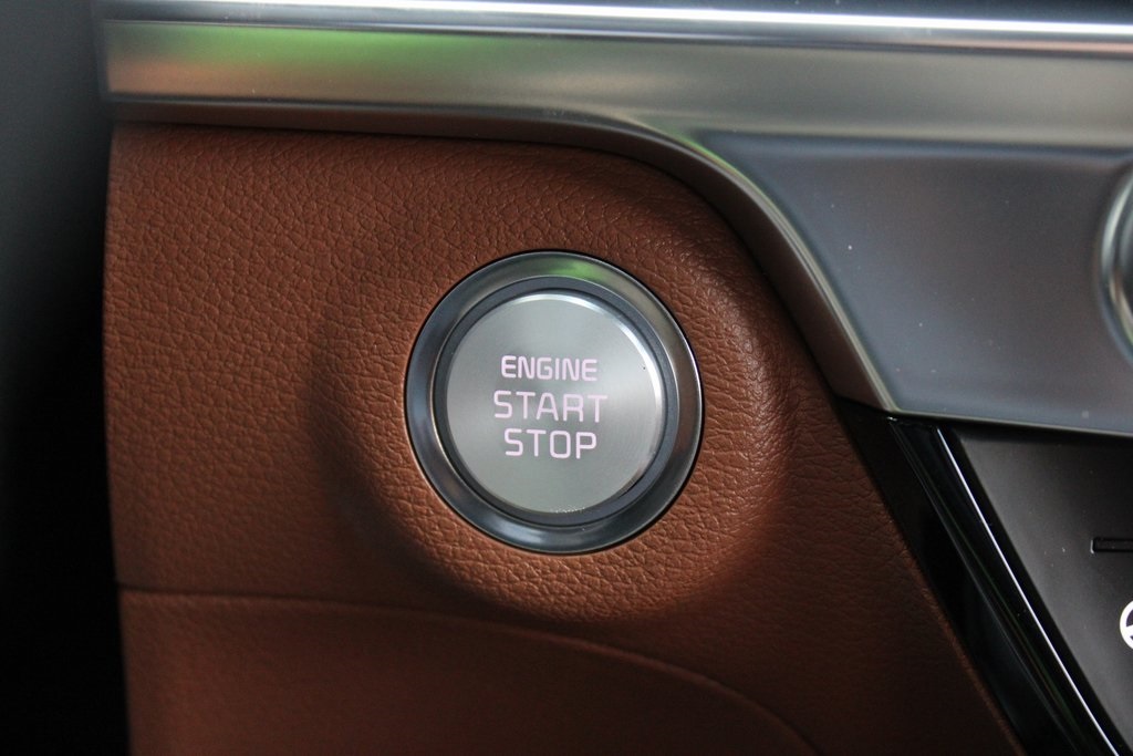 Vehicle image 24 of 42