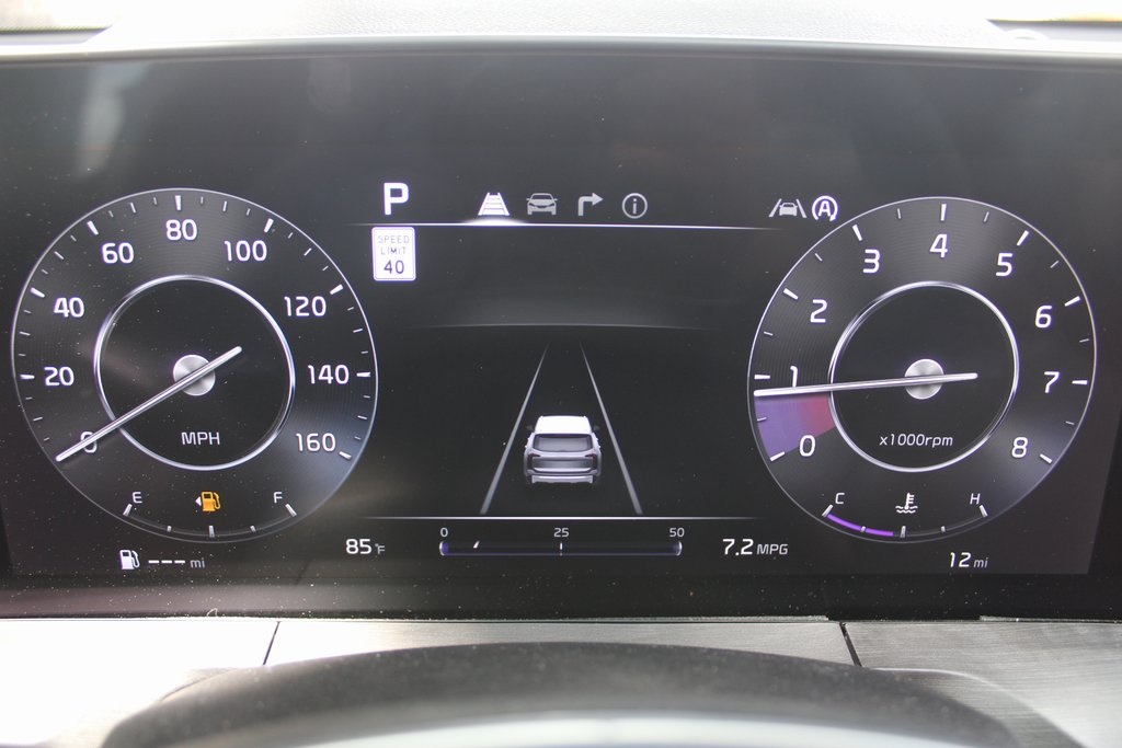 Vehicle image 19 of 42