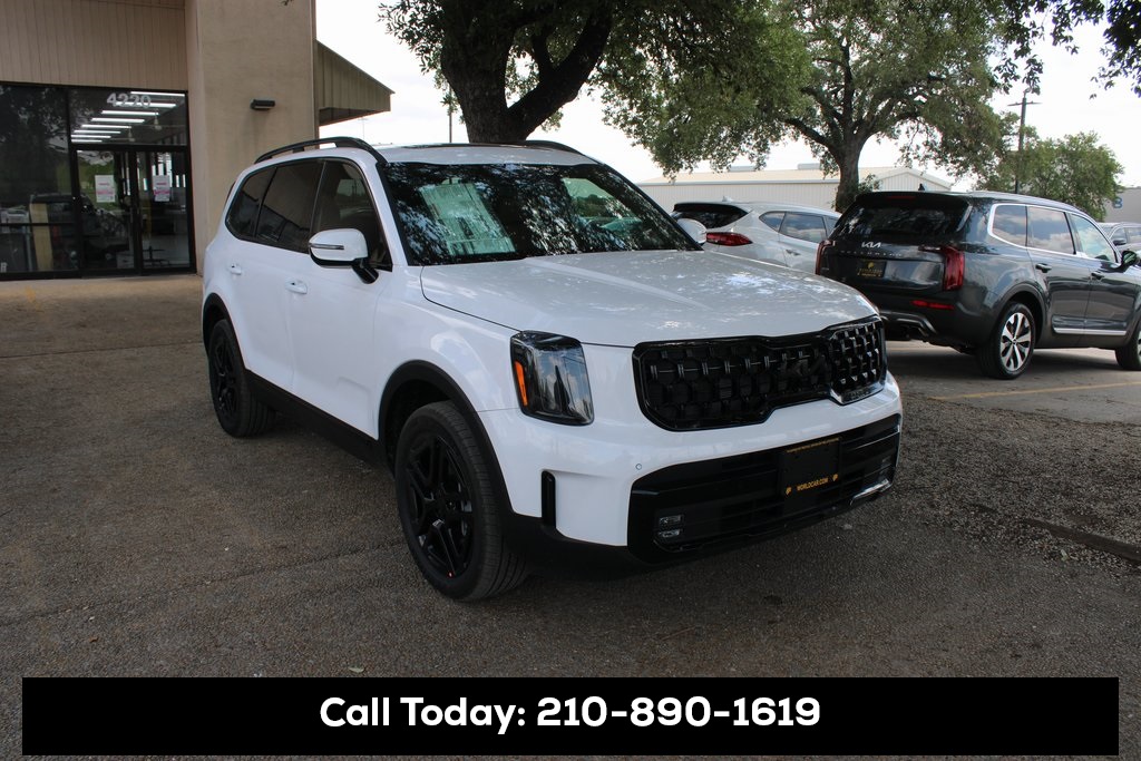 Vehicle image 3 of 42
