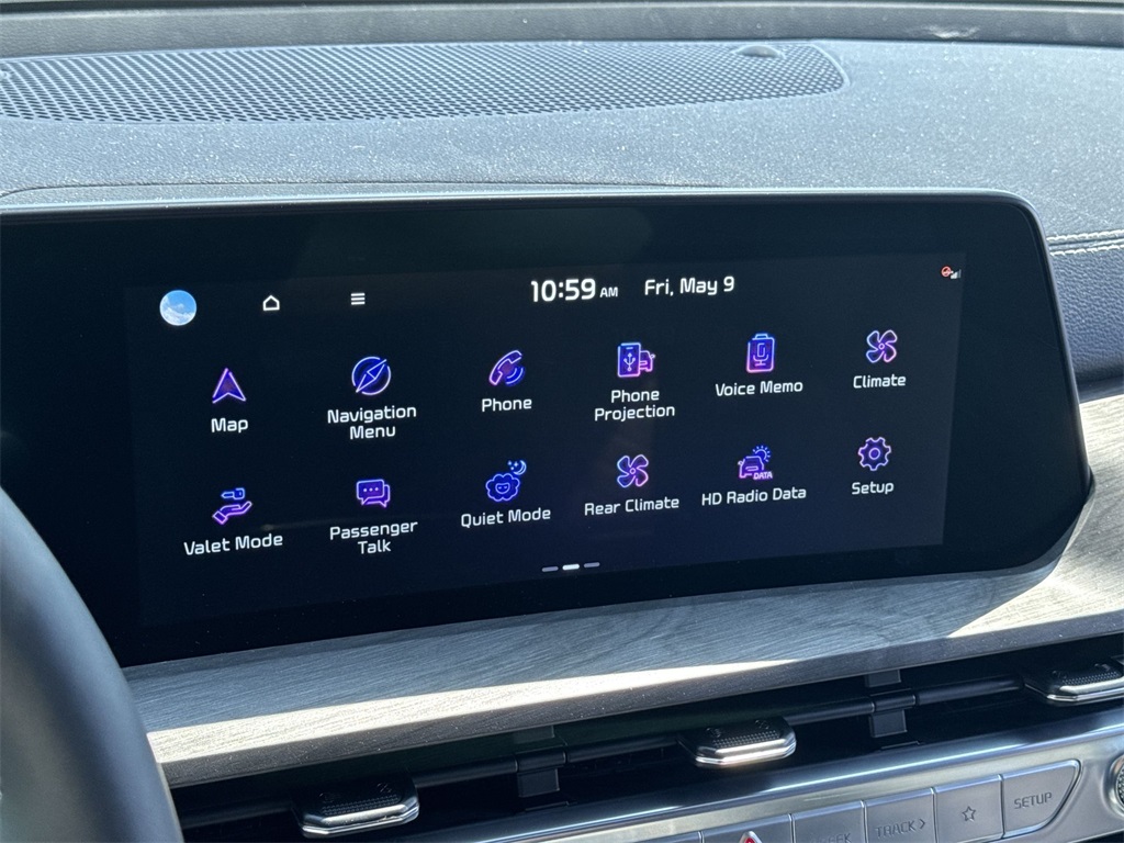 Vehicle image 18 of 32