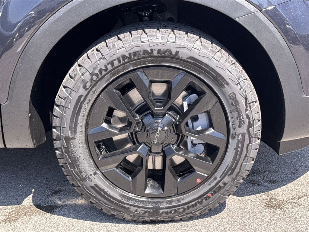 Vehicle image 9 of 32