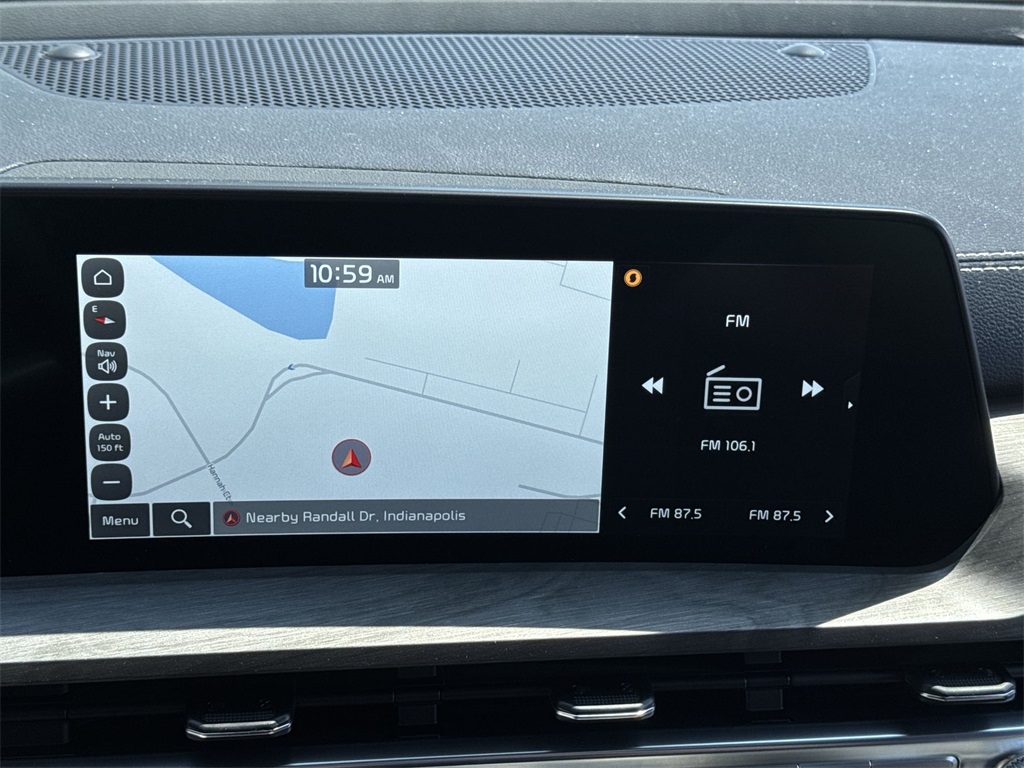 Vehicle image 19 of 32