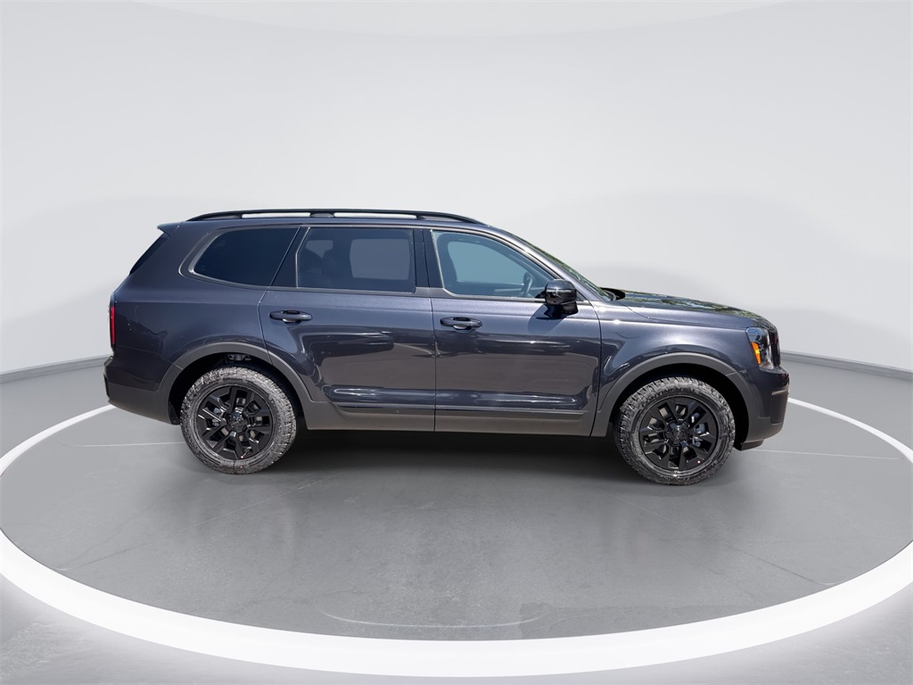 Vehicle image 4 of 32