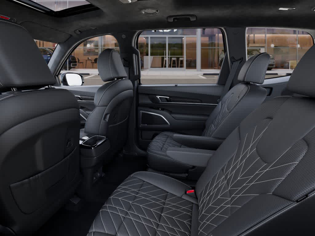 Vehicle image 19 of 37