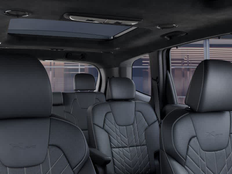 Vehicle image 27 of 37