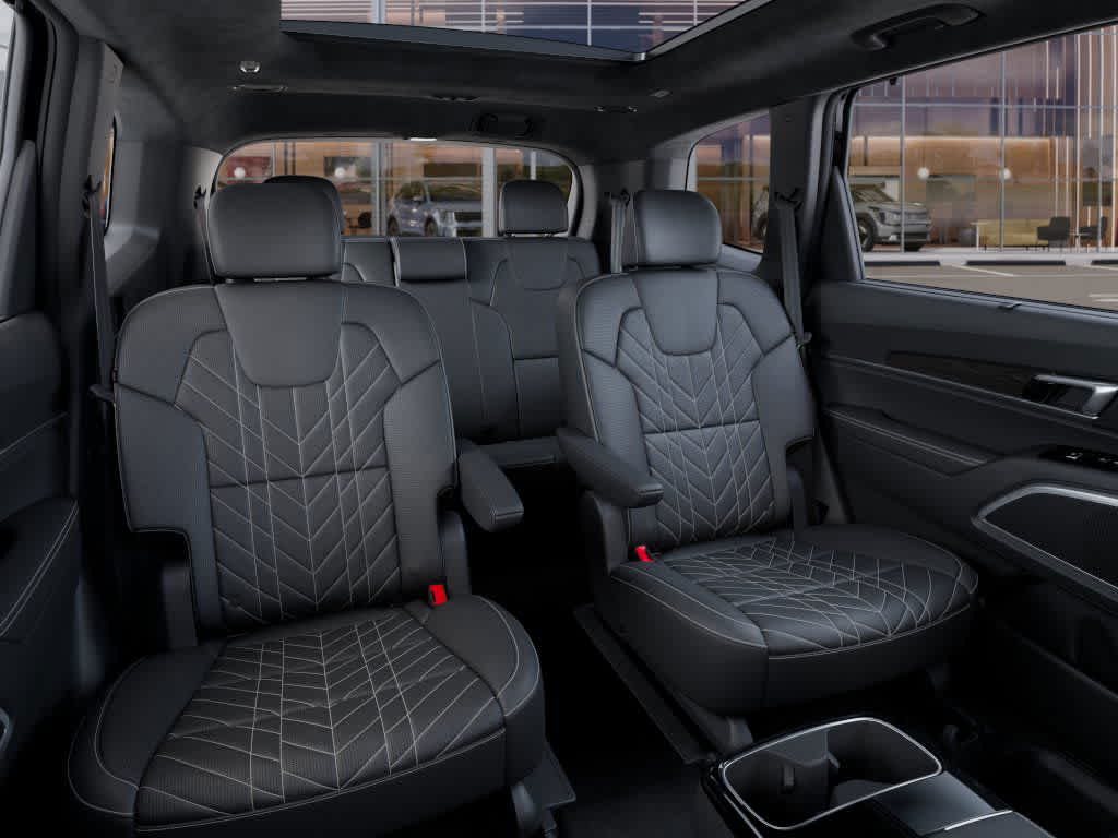 Vehicle image 17 of 37