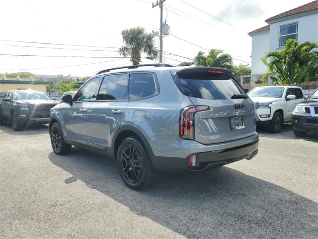 Vehicle image 6 of 32