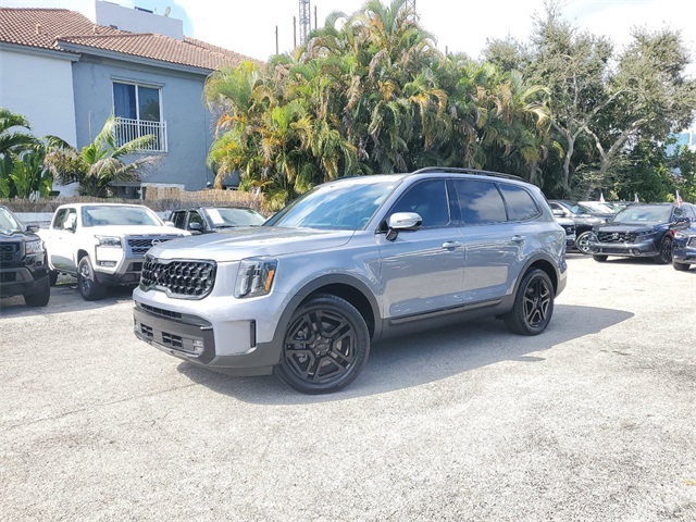 Vehicle image 1 of 32