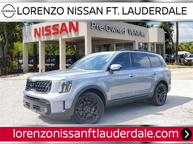 Vehicle image 7 of 32