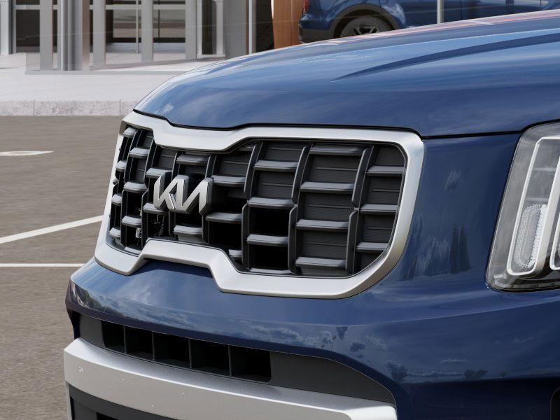 Vehicle image 24 of 27