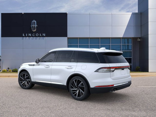 Vehicle image 7 of 22
