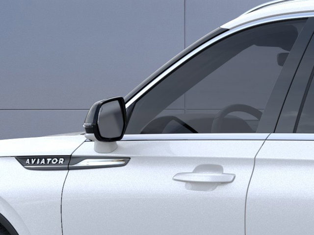 Vehicle image 20 of 22