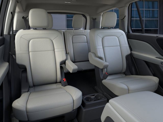 Vehicle image 11 of 22