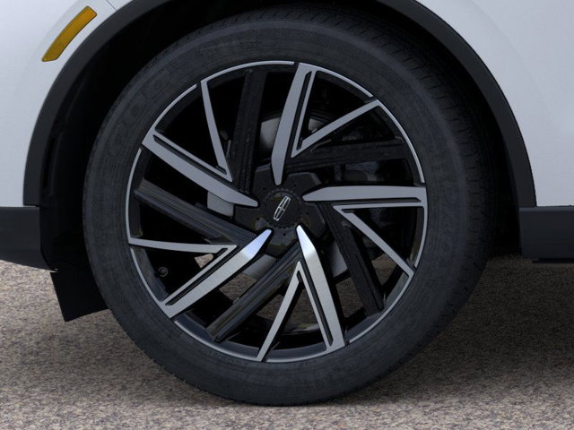Vehicle image 18 of 22