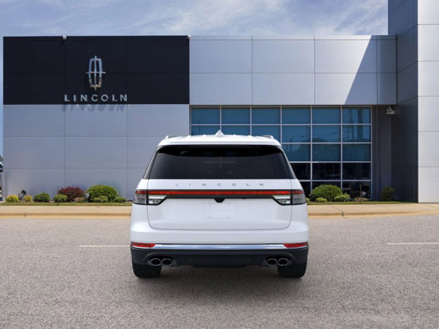 Vehicle image 5 of 22