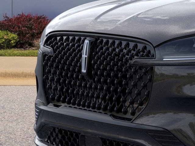 Vehicle image 17 of 22