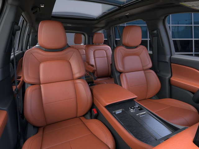 Vehicle image 10 of 22