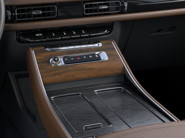 Vehicle image 15 of 22
