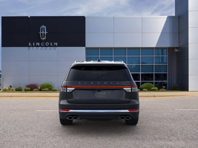 Vehicle image 5 of 22